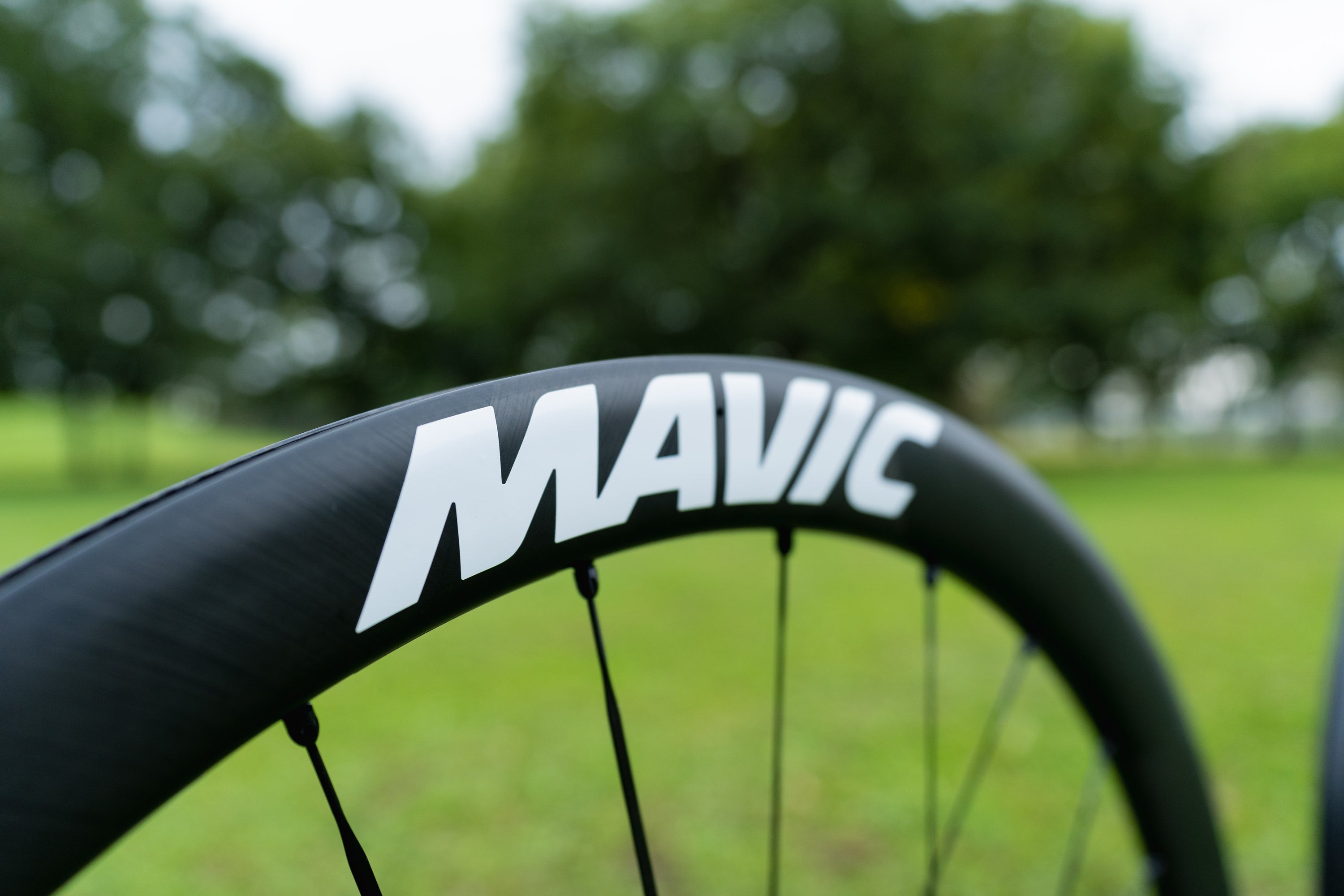 新品 MAVIC (マビック) AKSIUM ディスクブレーキ ホイールセット - 自転車