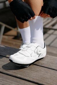 ESSENTIAL MID SOCK - WHITE