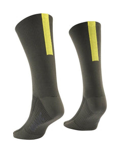 ESSENTIAL HIGH SOCK - ARMY GREEN