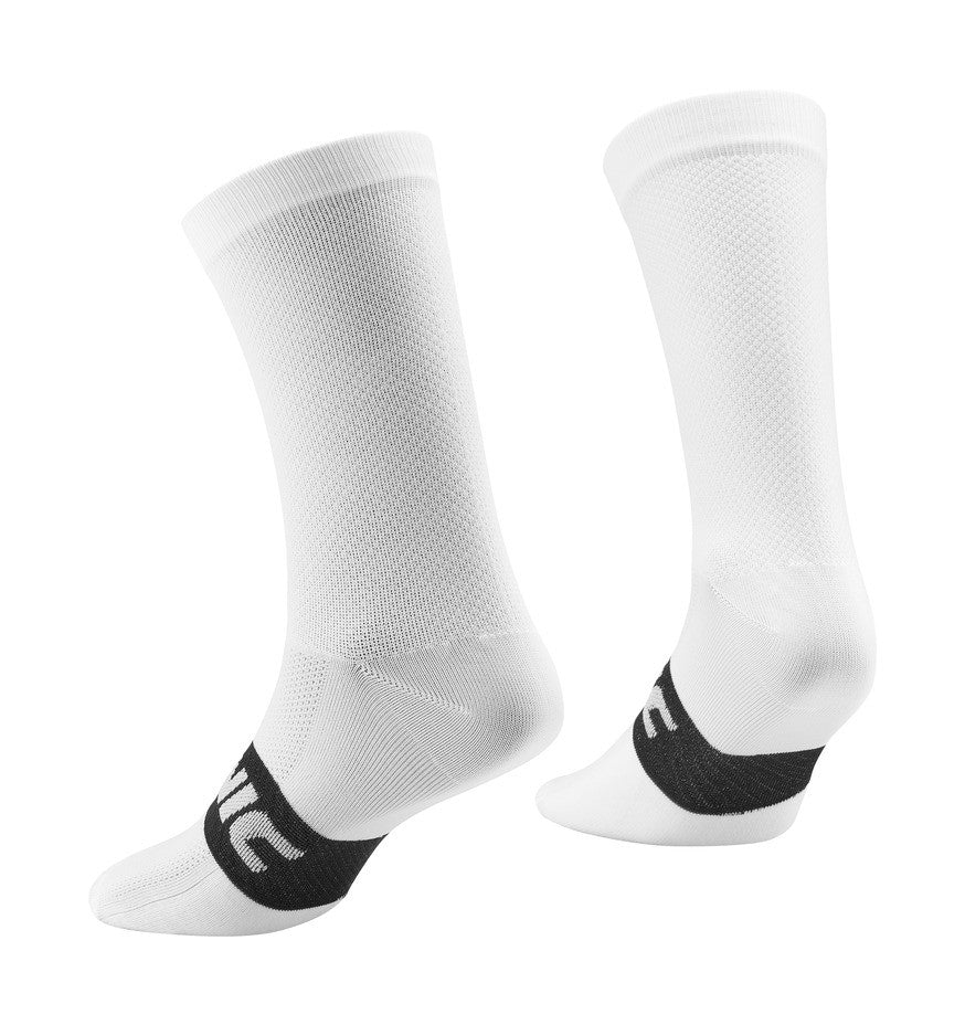 ESSENTIAL MID SOCKS - WHITE