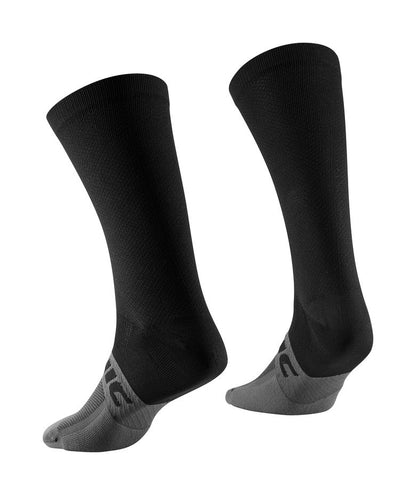 ESSENTIAL HIGH SOCKS - BLACK