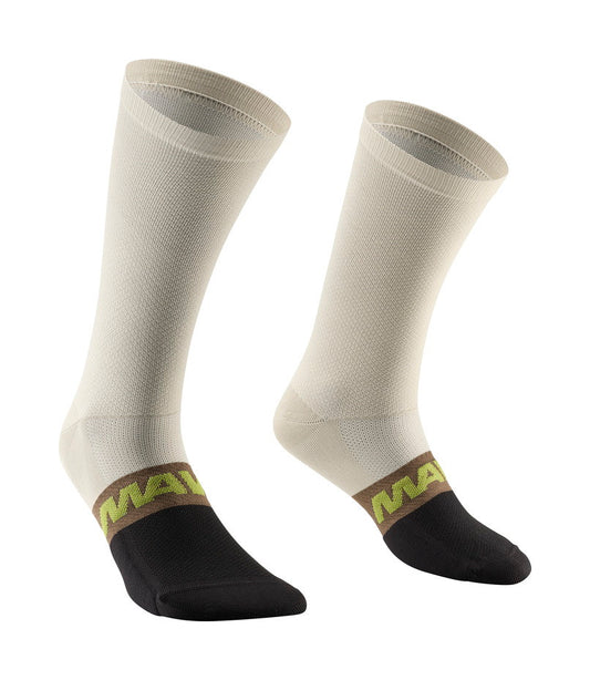 ESSENTIAL HIGH SOCKS - WHITE PEPPER