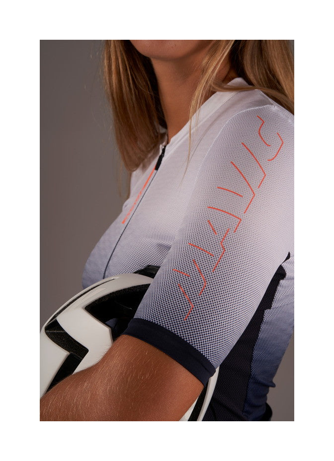 ESSENTIAL GRAPHIC JERSEY-DEEP BLUE/WHITE- Women